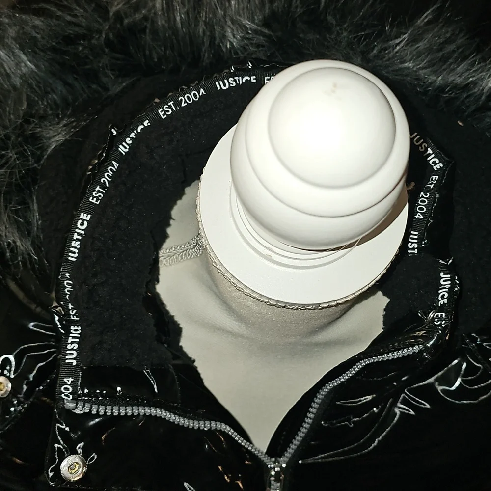 JUSTICE Girls Nwts winter jacket. Sz large 12/14. Black & fur hood!! BLACK!!